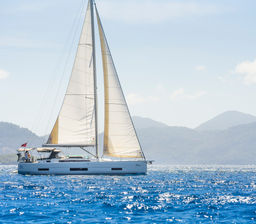 Sailboat Dufour 470 · 2022